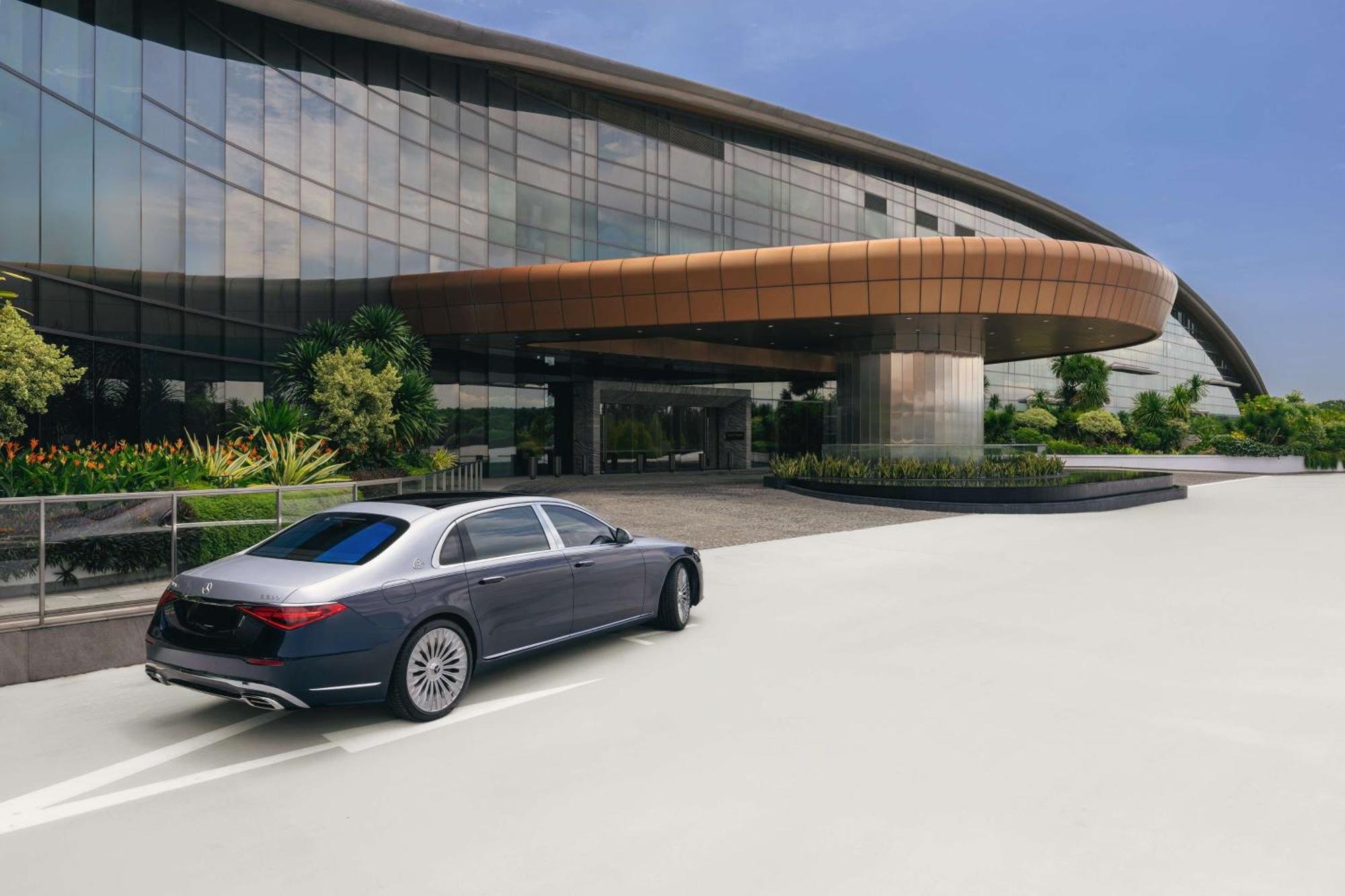 ดุสิตธานี ลากูนา สิงคโปร์ Hotel ภายนอก รูปภาพ Mercedes-Maybach S 680
